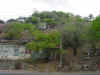 Homes on steep hillside overlooking La Libertad.JPG (142194 bytes)